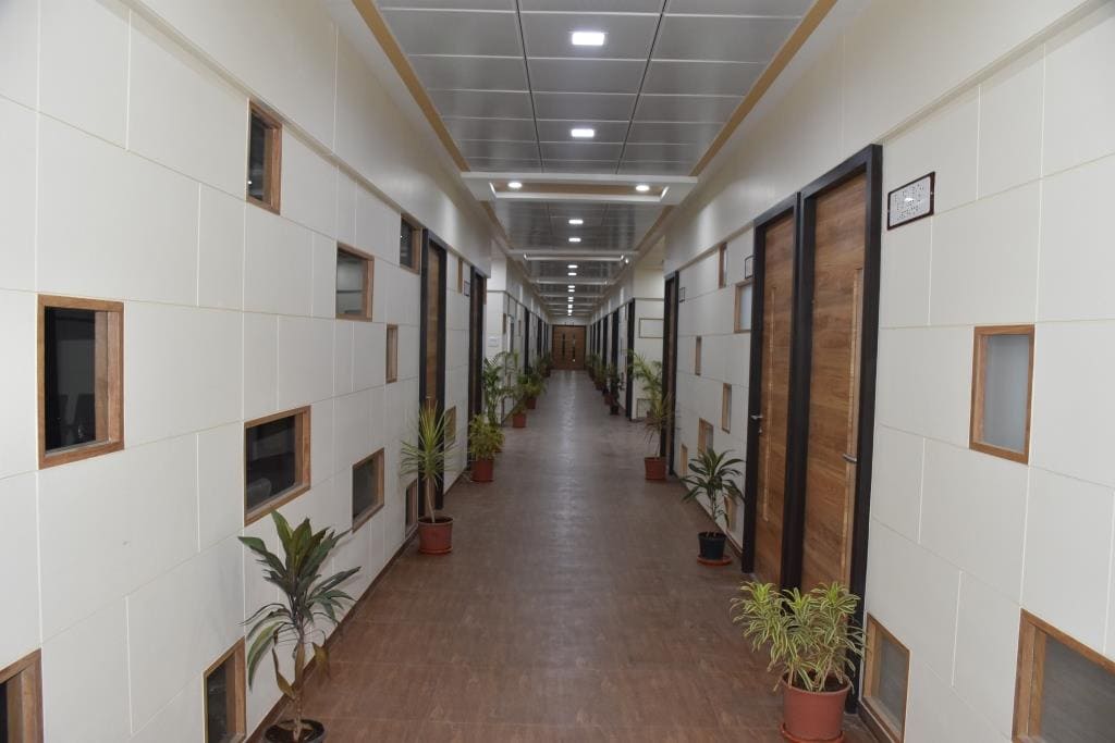 MIT Civil Engineering Institute Interior Project | Trance Interiors Image